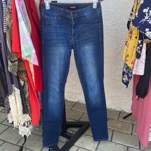 Mid rise Skinny Jeans